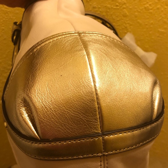 NWT Coach Alexandra Chain Leather Tote - Picture 7 of 8